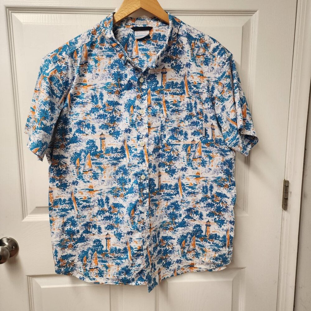 Columbia Rapid Rivers Short Sleeve Shirt Blue and Orange Lighthouse Print, Large